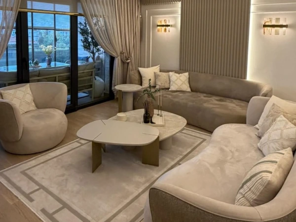 Müşteri Salon - Kavisli Koltuk Takımı ve Orta Sehpa