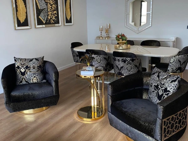 Müşteri Yemek ve Dinlenme Alanı - Gold Desenli Berjerler ve Yemek Masası