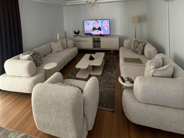 Müşteri Salon Projesi - Bukle Koltuk Takımı ve Katmanlı Sehpa
