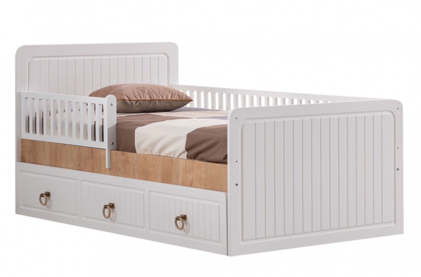 Lena Montessori Karyola