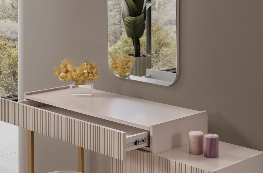 Hermes Bazalı Yatak Odası