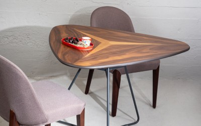 Bumerang Bar Masa Sandalye