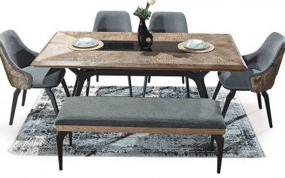 Piramit Yemek Odası