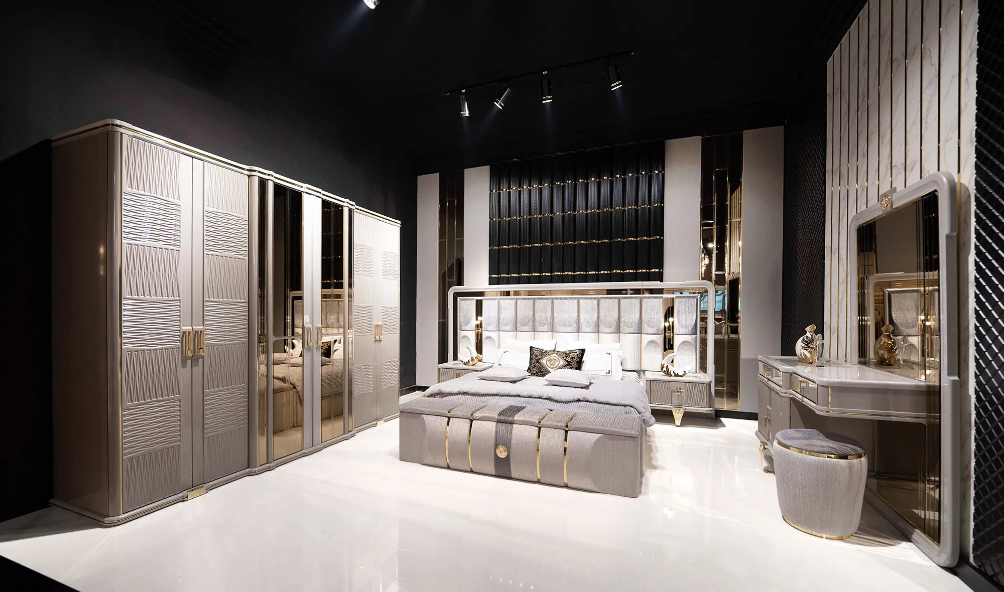 Versace Yatak Odası - 2026 Yatak Odası | Yapı Mobilya - Görsel 2